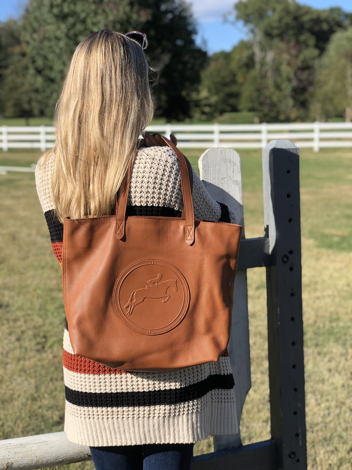 Tucker Tweed Equestrian Leather Handbags Sonoma Shoulder Bag: Hunter/Jumper