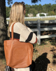 Tucker Tweed Equestrian Leather Handbags Sonoma Shoulder Bag: Hunter/Jumper