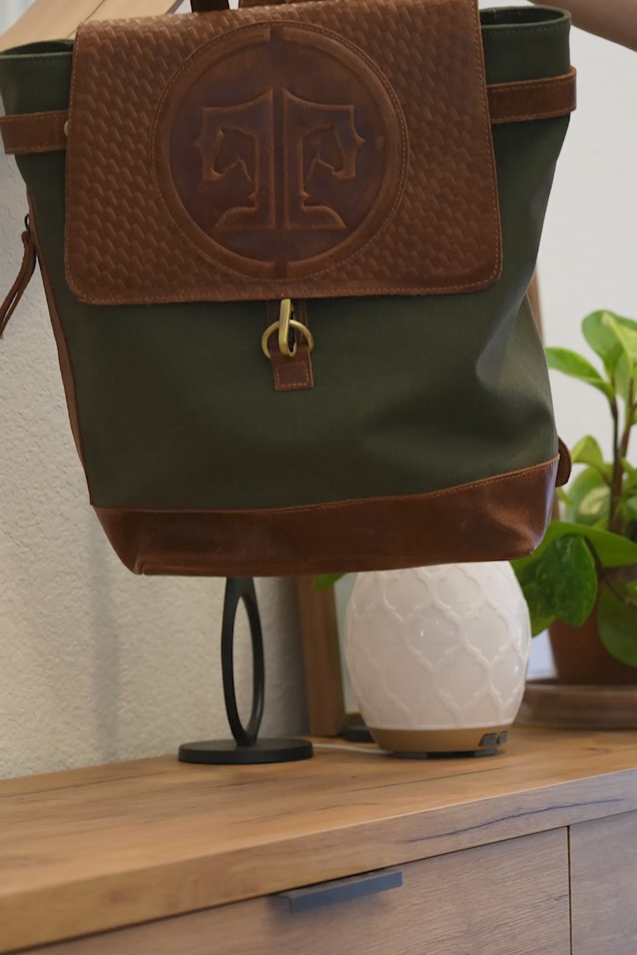 Barn Backpack – Tucker Tweed Equestrian