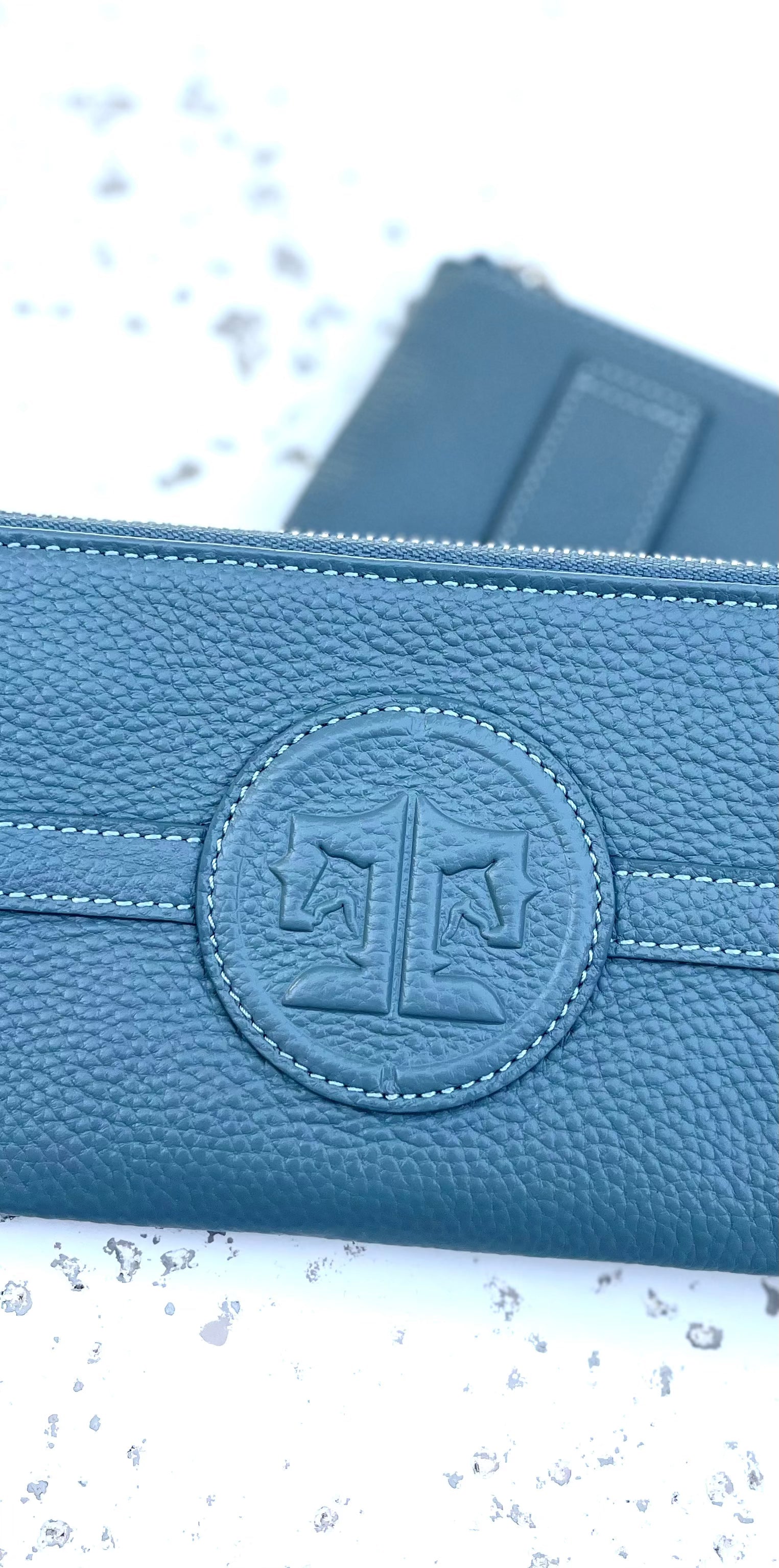 Tucker Tweed Equestrian Sky Blue Stablemate, MOVING SALE Discount
