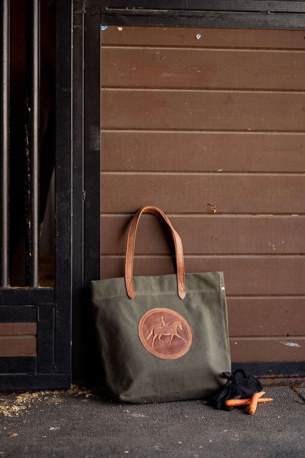 Christmas Barn Bash Tote Bag - Barn & Bale